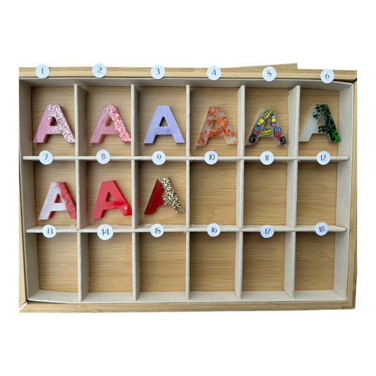 Letter A - Naam / letter sleutelhanger, magneet of kerstboomhanger